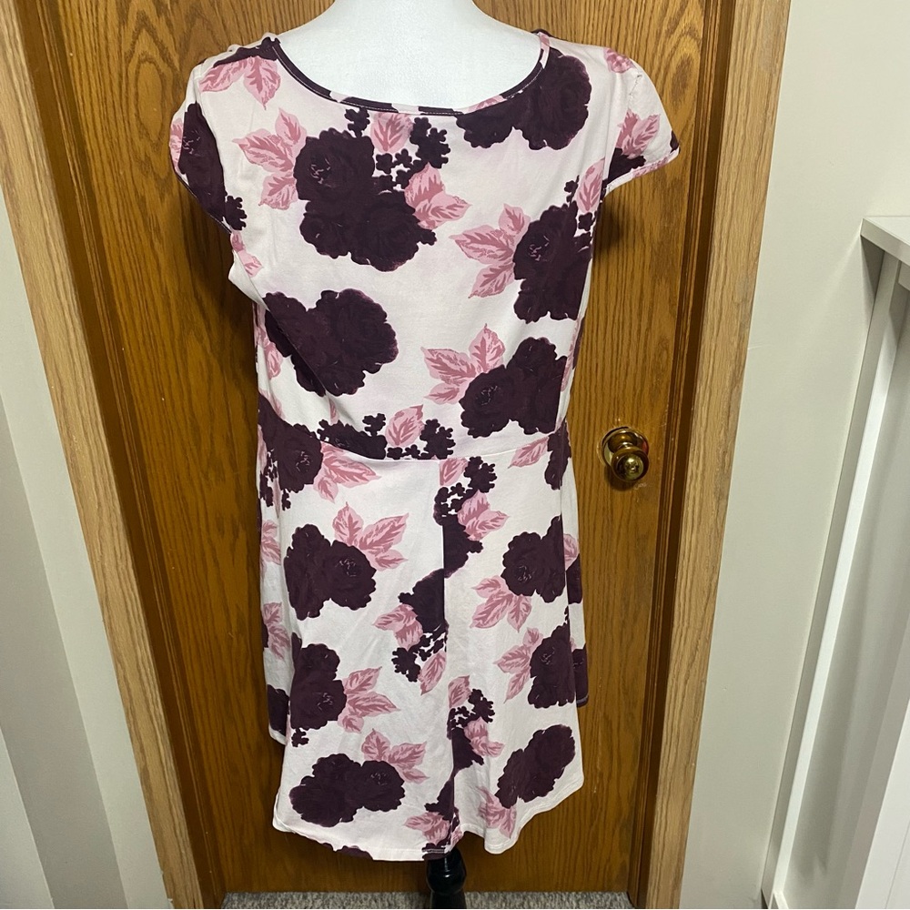 Cute purple floral dress - Picture 4 of 4